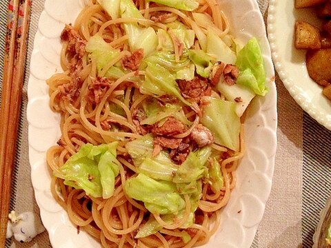 栄養満点☆サバ缶とキャベツの簡単パスタ